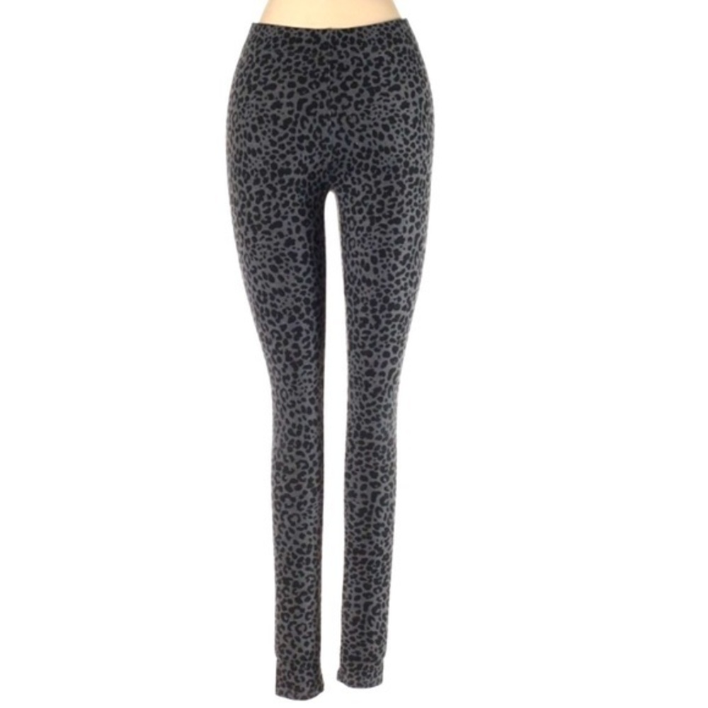 Unbranded XS grey cheetah print stretch leggings